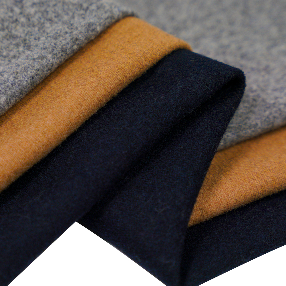 50% lana, 40% poliestere, 10% altre fibre, 340 g/m², cammello, tessuto di flanella, ML-S0624-201-9