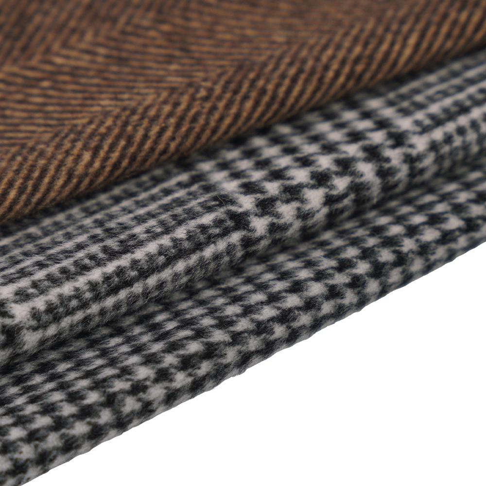 50% lana, 40% poliestere, 10% altra fibra, 560 g/m², nero + grigio chiaro, tessuto di lana per rivestimento monofacciale scozzese, ML-1010015